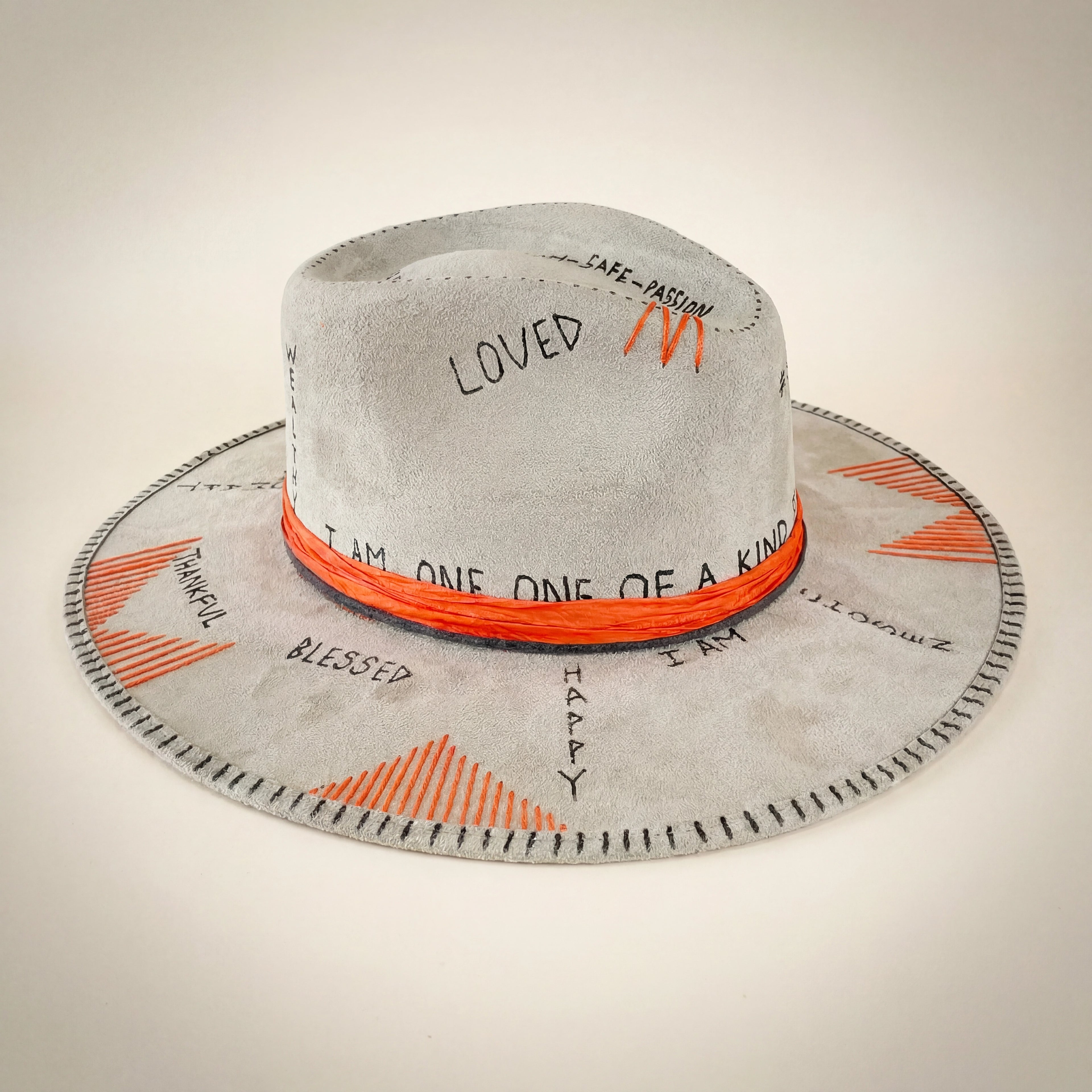 Hand-embroidered luxury fedora – I Am (Gray)